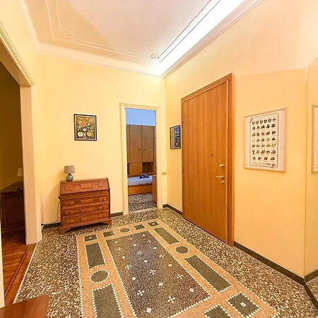 Ampio Quadrilocale - 50metri Stazione Treni *
